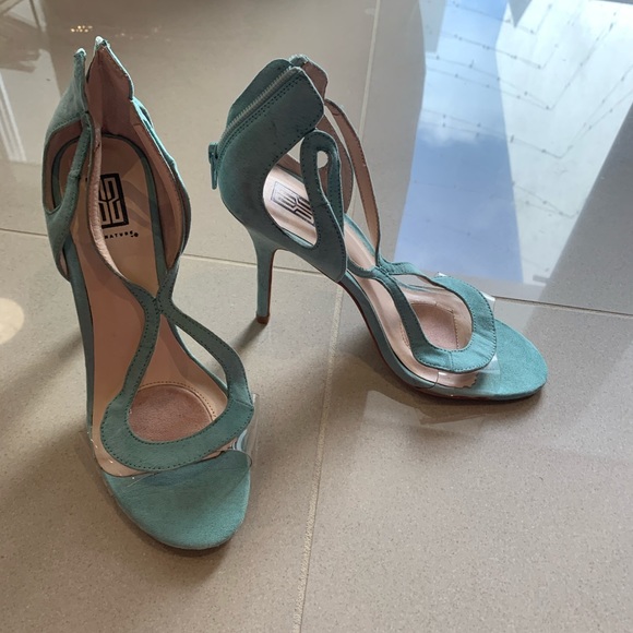 Signature baby blue sandals - Picture 2 of 3